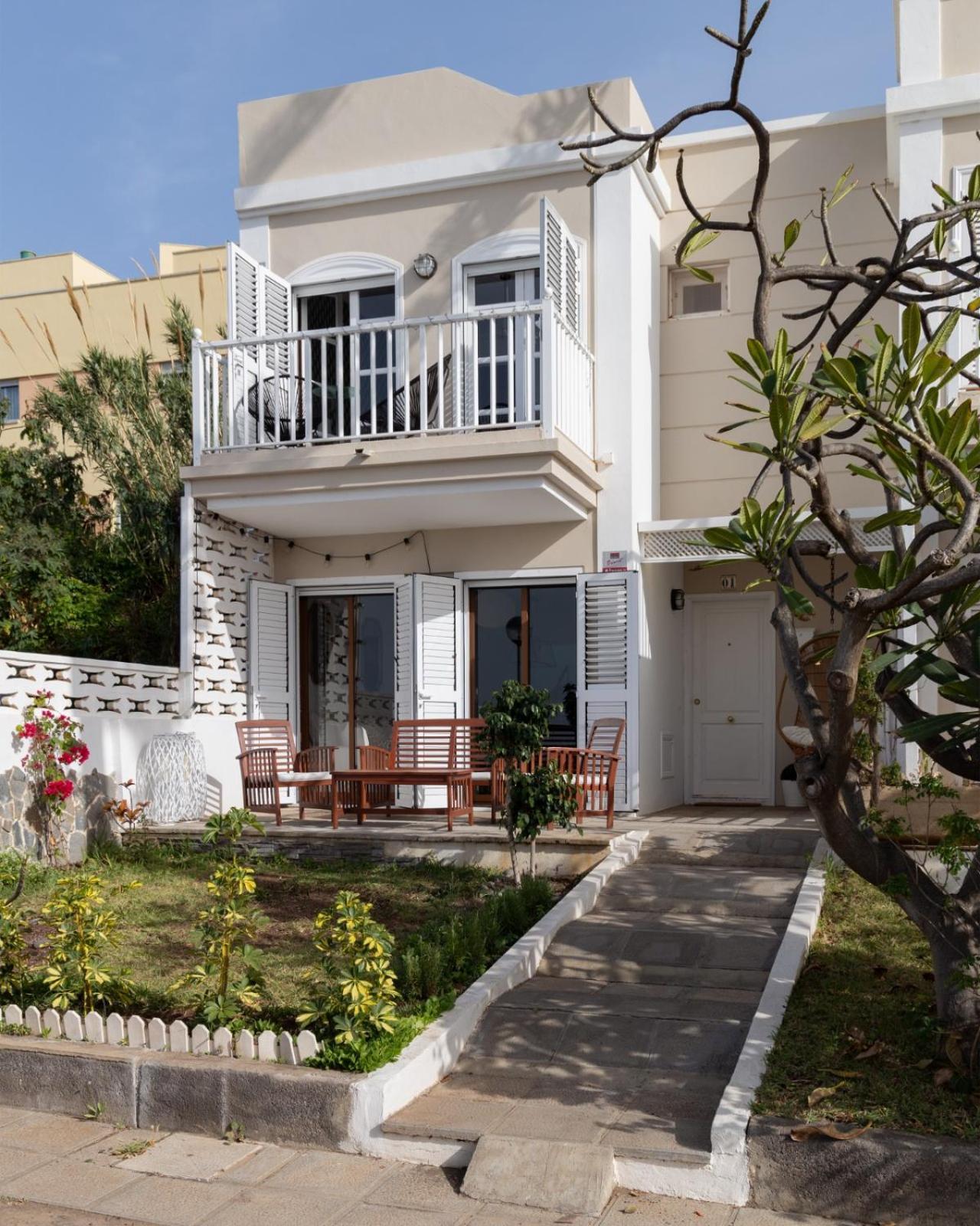 La Casa Nostra - Family Oriented House In Quiet Area Villa Бахамар Екстериор снимка